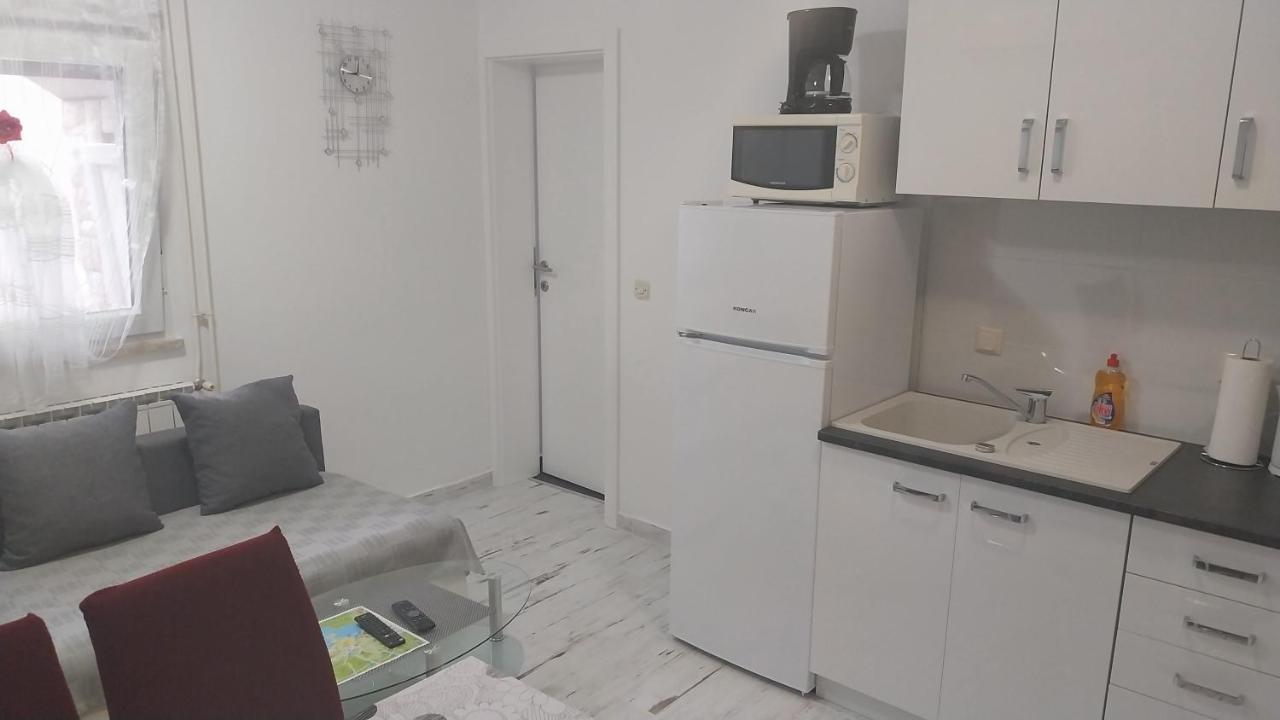 Jan 2 Appartement Pula Buitenkant foto