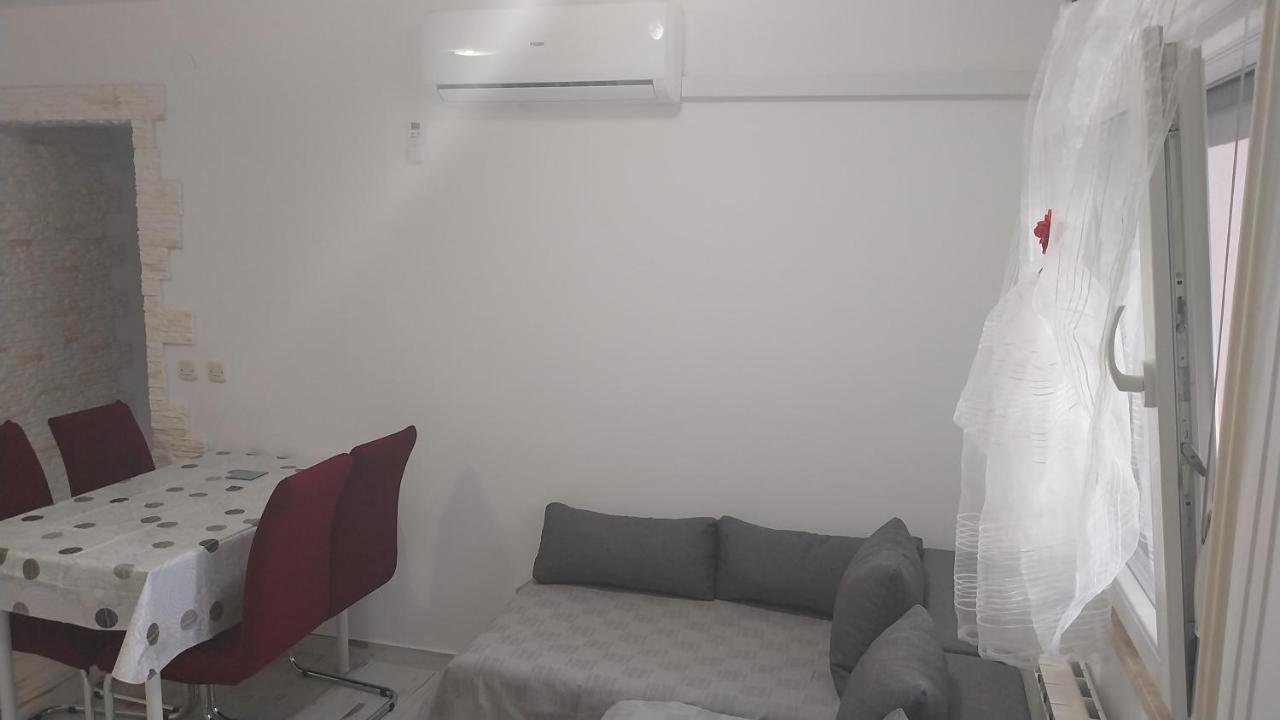 Jan 2 Appartement Pula Buitenkant foto